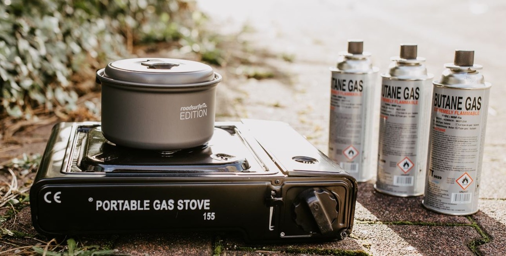 Portable gas stove Roadsurfer branding